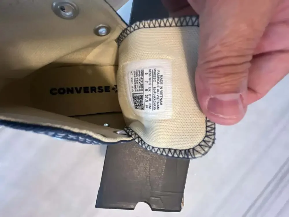 Converse men women